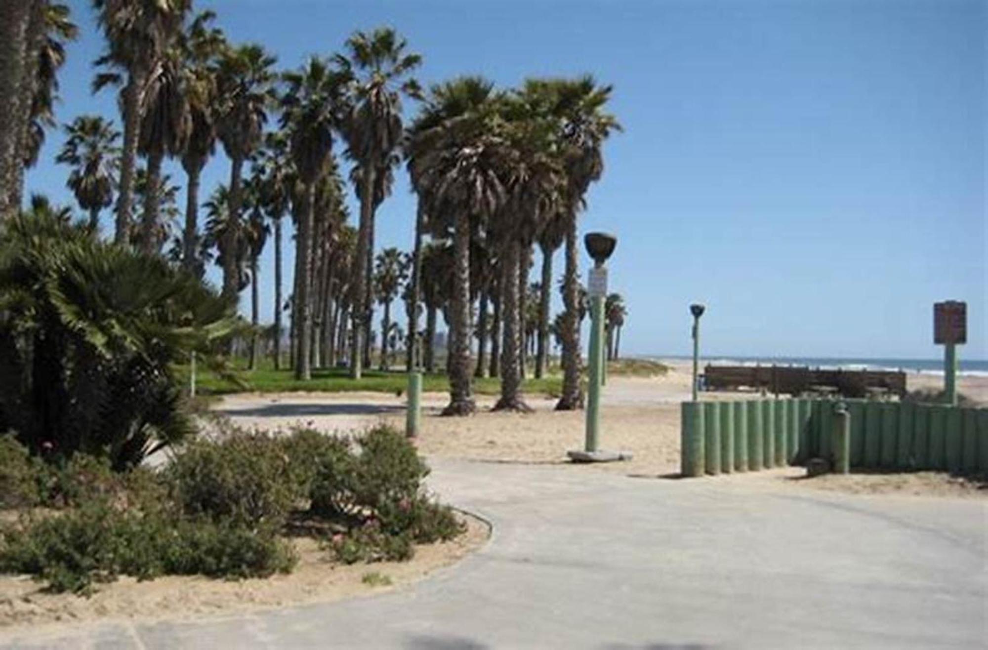 Motel 6 San Pedro, Ca Port Of Los Angeles Exterior photo